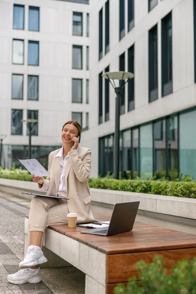 Businesswoman Talking Client Work Laptop Office Distance Work Concept — Stok Foto