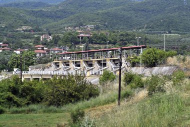 Yunanistan ve Orta Makedonya 'daki Kerkini Gölü' nün baraj kilidi yapay bir göl ve kuşlar için doğa rezervi