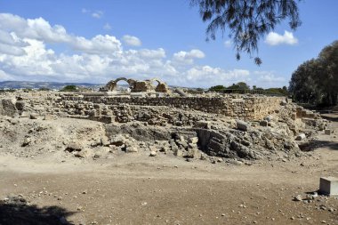 Paphos, Kıbrıs - 02 Ekim 2023: Kato Paphos Arkeoloji Parkı - UNESCO 'nun dünya mirası alanı, Paphos namı diğer Pafos 2017 yılında Avrupa Kültür Başkentiydi.