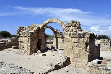 Paphos, Kıbrıs - 02 Ekim 2023: Kato Paphos Arkeoloji Parkı - UNESCO 'nun dünya mirası alanı, Paphos namı diğer Pafos 2017 yılında Avrupa Kültür Başkentiydi.