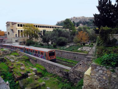 Atina, Yunanistan - 20 Aralık 2023: Atina 'nın antik Agora kentindeki Attalus' un Stoa 'sı,