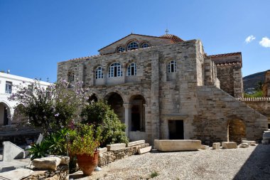 Paros Adası, Yunanistan - 17 Eylül 2024: Panagia Ekatontapyliani, Kiklad 'ın Paros adasındaki tarihi Bizans kilise kompleksi