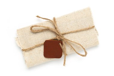 Çuval bezi paketi beyaz arkaplanda izole edildi. Üst görünüm