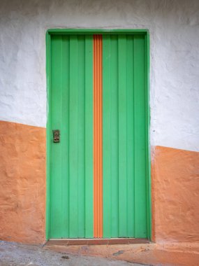 Jerico, Antioquia, Kolombiya 'nın geleneksel Renkli Kapısı