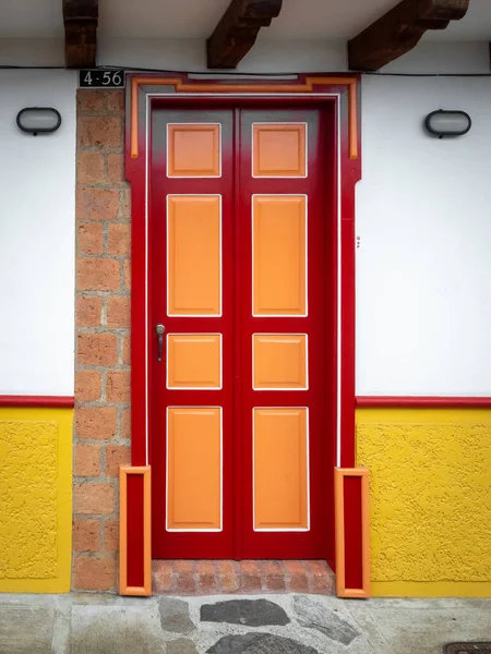 Традиционная Красочная Дверь Города Джерико Антиокия Колумбия — стоковое фото
