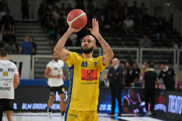 David Logan - Givova Scafati İtalya Basketbol Şampiyonası sırasında Dolomiti Energia Trentino, Givova Scafati 'ye karşı Trento, İtalya' daki BLM Group Arena 'da, 30 Ekim 2022 - Fotoğraf: Roberto Tommasin