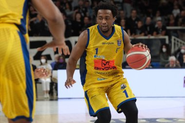 Doron Lamb - Givova Scafati İtalya Basketbol Şampiyonası Dolomiti Energia Trentino, Givova Scafati 'ye karşı Trento, İtalya' daki BLM Group Arena 'da 30 Ekim 2022 - Fotoğraf: Roberto Tommasin