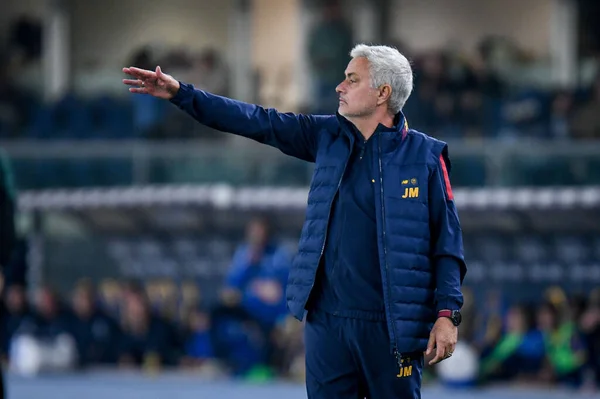 Los Gestos Del Entrenador José Mourinho Durante Partido Fútbol Italiano — Foto de Stock