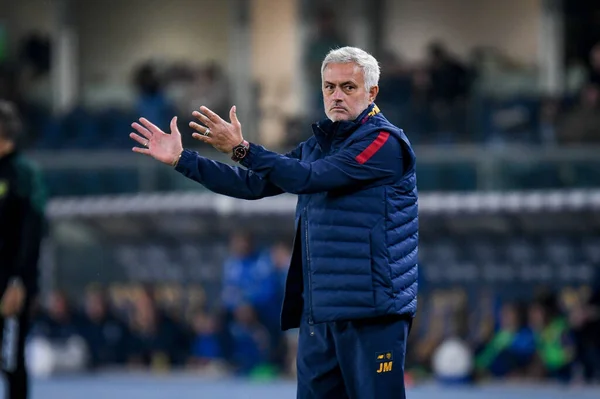 Roma Head Coach Jose Mourinho Gesty Podczas Włoskiej Piłki Nożnej — Zdjęcie stockowe