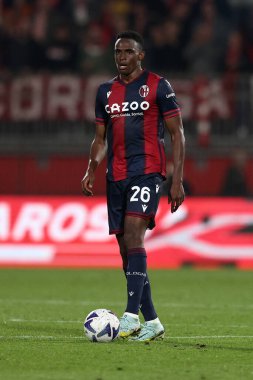 Bologna FC takımından Jhon Lucumi İtalya 'nın Monza şehrindeki U-Power Stadyumu' nda oynanan AC Monza - 31 Ekim 2022