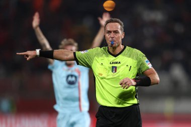 Luca Pairetto İtalya 'nın Monza şehrindeki U-Power Stadyumu' nda oynanan AC Monza-Bologna FC maçında penaltı verdi.