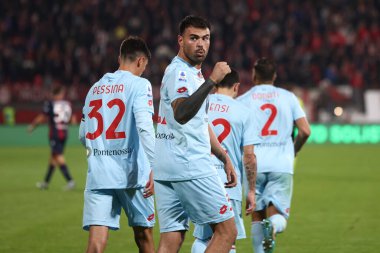 AC Monza takımından Andrea Petagna İtalya 'nın başkenti Monza' da oynanan U-Power Stadyumu 'nda oynanan AC Monza-Bologna FC maçında takımının ilk golünü attıktan sonra kutluyor - Fotoğraf: Francesco Scaccianoc