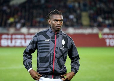 AC Milan 'dan Rafael Leao, 30 Ekim 2022' de İtalya 'nın Torin kentinde oynanan Stadyum Olimpico Grande Torino' da oynanan Torino FC ile AC Milan arasında oynanan 2022 / 23 karşılaşmasına bakıyor - Fotoğraf: Phs Agency / PHS / LiveMedi