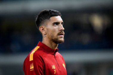 İtalyan futbolu Serie A maçında Roma 'nın Lorenzo Pellegrini portresi, 31 Ekim 2022' de İtalya 'nın Verona kentindeki Marcantonio Bentegodi stadyumunda Hellas Verona FC' ye karşı AS Roma maçında çekildi.