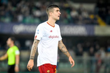 İtalyan futbolu Serie A maçında Roma 'nın Gianluca Mancini portresi, 31 Ekim 2022' de İtalya 'nın Verona kentindeki Marcantonio Bentegodi stadyumunda Hellas Verona FC ile AS Roma karşılaşması, Fotoğraf: Ettore Griffon