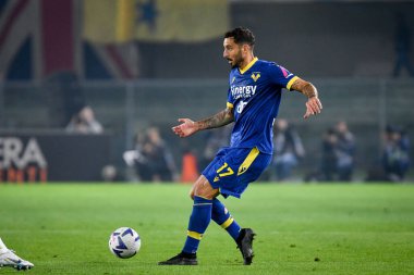 Verona Federico Ceccherini İtalyan futbolu Serie A maçı sırasında İtalya 'nın Verona kentindeki Marcantonio Bentegodi Stadyumu' nda oynanan Hellas Verona FC maçında portresi - Fotoğraf: Ettore Griffon