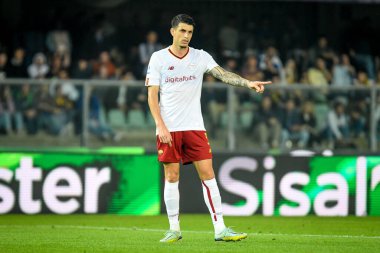 Roma 'nın Roger Ibanez da Silva portresi İtalyan futbolu Serie A maçında Hellas Verona FC - AS Roma maçında Verona, İtalya' daki Marcantonio Bentegodi stadyumunda, 31 Ekim 2022 - Fotoğraf: Ettore Griffon