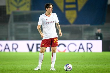 Roma 'nın Nicolo Zaniolo portresi İtalyan futbolu Serie A maçı sırasında İtalya' nın Verona kentindeki Marcantonio Bentegodi stadyumunda Hellas Verona FC ile AS Roma maçında, 31 Ekim 2022 - Fotoğraf: Ettore Griffon