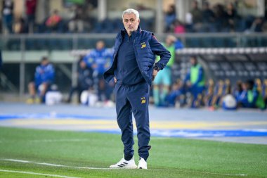 Roma Teknik Direktörü Jose 'Mourinho İtalyan futbolu Serie A maçı sırasında İtalya' nın Verona kentindeki Marcantonio Bentegodi stadyumunda Hellas Verona FC ile AS Roma karşılaşması, 31 Ekim 2022 - Fotoğraf: Ettore Griffon