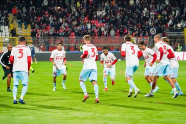 İtalya 'nın Monza kentindeki U-Power Stadyumu' nda oynanan AC Monza-Bologna FC maçında Pablo Mari tişörtlü takım (AC Monza) - 31 Ekim 2022