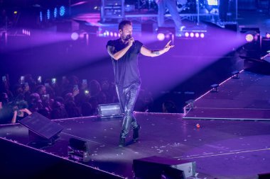 İtalyan şarkıcı Cesare Cremoni 'nin Roma' daki Palalottomatica 'da verdiği konser 01.11.2022 - Fotoğraf: Claudio Enea / SportReporter / LiveMedi