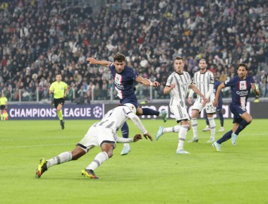 Juventus Fc takımından Juan Cuadrado UEFA Şampiyonlar Ligi H Grubu sırasında, 2 Kasım 2022 tarihinde İtalya 'nın Allianz Stadyumu' nda Juventus Fc ve Paris Saint Germain arasında oynanan futbol karşılaşması. Fotoğraf: Nderim Kaceli - Fotoğraf: Nderim Kaceli / LiveMedi
