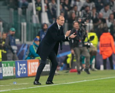 Juventus Fc takımının teknik direktörü Massimiliano Allegri UEFA Şampiyonlar Ligi H Grubu, Juventus Fc ve Paris Saint Germain arasında oynanan futbol maçı sırasında, 02 Kasım 2022 tarihinde İtalya 'nın başkenti Torino' daki Allianz Stadyumu 'nda oynanmıştır. Fotoğraf: Nderim Kaceli - Fotoğraf: Nderim Kaceli / LiveMed