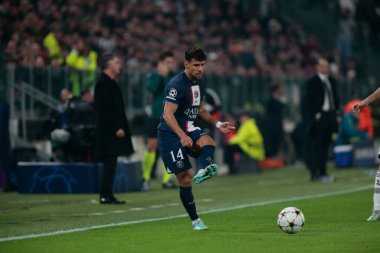 UEFA Şampiyonlar Ligi H Grubu sırasında Paris Saint-Germain FC 'den Juan Bernat, 2 Kasım 2022' de İtalya 'nın Allianz Stadyumu' nda Juventus Fc ve Paris Saint Germain arasında oynanan futbol karşılaşması. Fotoğraf: Nderim Kaceli - Fotoğraf: Nderim Kaceli / LiveMedi