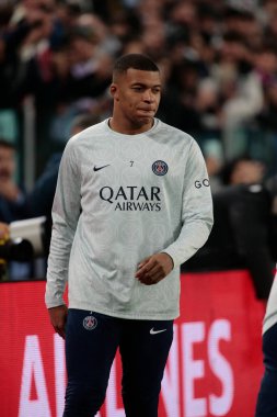 UEFA Şampiyonlar Ligi H Grubu sırasında Paris Saint-Germain FC takımından Kylian Mbappe, 2 Kasım 2022 tarihinde İtalya 'nın Allianz Stadyumu' nda Juventus Fc ve Paris Saint Germain arasında oynanan futbol karşılaşması. Fotoğraf: Nderim Kaceli - Fotoğraf: Nderim Kaceli / LiveMedi