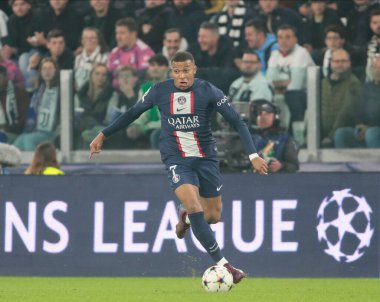 UEFA Şampiyonlar Ligi H Grubu sırasında Paris Saint-Germain FC takımından Kylian Mbappe, 2 Kasım 2022 tarihinde İtalya 'nın Allianz Stadyumu' nda Juventus Fc ve Paris Saint Germain arasında oynanan futbol karşılaşması. Fotoğraf: Nderim Kaceli - Fotoğraf: Nderim Kaceli / LiveMedi