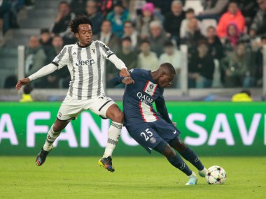 Paris 'ten Nuno Mendes, UEFA Şampiyonlar Ligi H Grubu, Juventus Fc ile Paris Saint Germain arasında oynanan futbol maçında 2 Kasım 2022' de İtalya 'nın başkenti Torino' daki Allianz Stadyumu 'nda gol attı. Fotoğraf: Nderim Kaceli - Fotoğraf: Nderim Kac