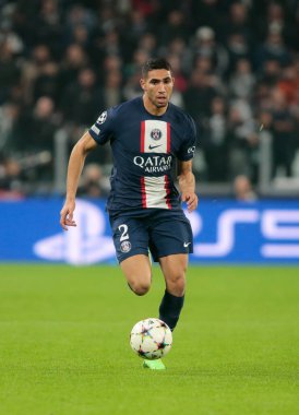 UEFA Şampiyonlar Ligi H Grubu sırasında Paris Saint-Germain FC 'den Achraf Hakimi, 2 Kasım 2022 tarihinde İtalya' nın Allianz Stadyumu 'nda Juventus Fc ve Paris Saint Germain arasında oynanan futbol karşılaşması. Fotoğraf: Nderim Kaceli - Fotoğraf: Nderim Kaceli / LiveMedi