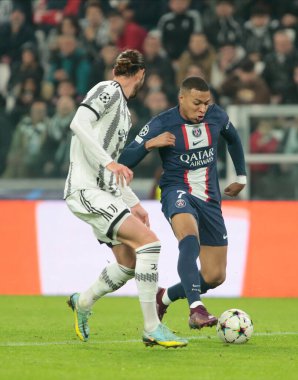 UEFA Şampiyonlar Ligi H Grubu sırasında Paris Saint-Germain FC takımından Kylian Mbappe, 2 Kasım 2022 tarihinde İtalya 'nın Allianz Stadyumu' nda Juventus Fc ve Paris Saint Germain arasında oynanan futbol karşılaşması. Fotoğraf: Nderim Kaceli - Fotoğraf: Nderim Kaceli / LiveMedi