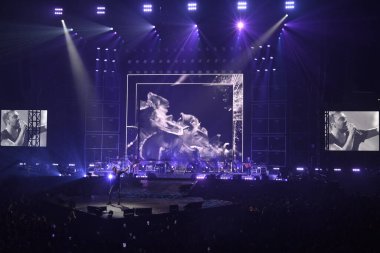 Cesare Cemonini 2 Kasım 2022 'de İtalya' nın başkenti Roma 'daki Palazzo dello Sport' ta yapılan Cremonini 2022 Turu sırasında. - Fotoğraf: Domenico Cippitelli / LiveMedi