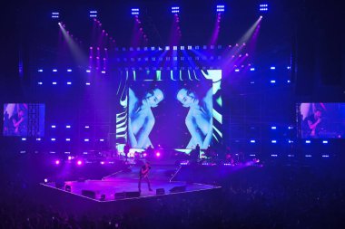 Cesare Cemonini 2 Kasım 2022 'de İtalya' nın başkenti Roma 'daki Palazzo dello Sport' ta yapılan Cremonini 2022 Turu sırasında. - Fotoğraf: Domenico Cippitelli / LiveMedi