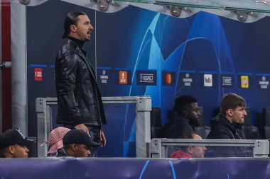 AC Milan 'dan Zlatan Ibrahimoviç, UEFA Şampiyonlar Ligi 2022 / 23 Grup Sahnesi - Grup E futbol maçı sırasında Giuseppe Meazza Stadyumu' nda AC Milan ile FC Red Bull Salzburg arasında 2 Kasım 2022 'de oynanan karşılaşmada tepki gösterdi - Fotoğraf: Fabrizio Carabelli / LiveM