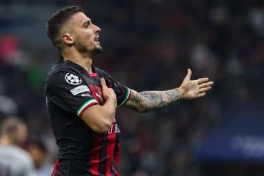 AC Milan 'dan Rade Kruniç, UEFA Şampiyonlar Ligi 2022 / 23 Grup Sahnesi - AC Milan ile FC Red Bull Salzburg arasında 2 Kasım 2022' de Giuseppe Meazza Stadyumu 'nda oynanan E Grubu futbol maçında gol attıktan sonra kutlama yapıyor - Fotoğraf: Fabriz