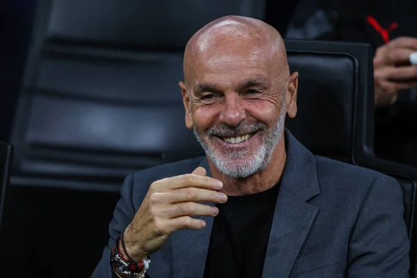 Stefano Pioli Entrenador Principal Del Milan Sonriendo Durante Uefa Champions — Foto de Stock