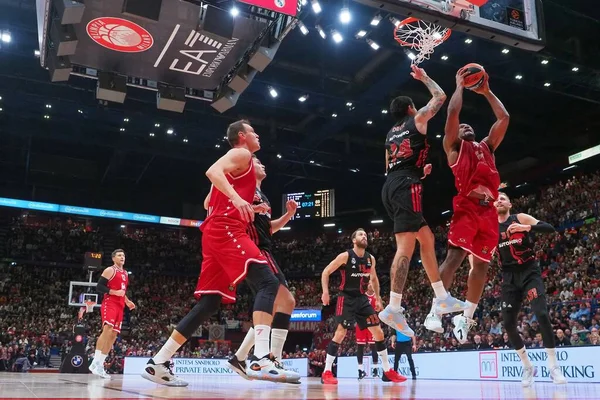 Basketbol Euroleague Şampiyonası sırasında OLYMPUS DIGITAL CAMERA EA7 Emporio Armani Milano, Assago Forumu 'nda Real Madrid' e karşı, 3 Kasım 2022 - Fotoğraf: Savino Paolell