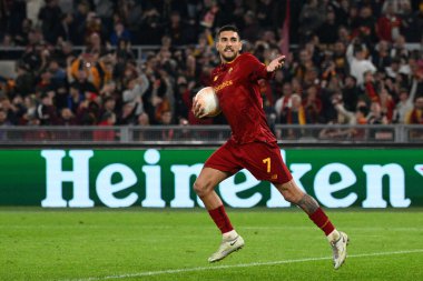 Lorenzo Pellegrini (AS Roma), UEFA Avrupa Ligi 2022-2023 Avrupa Ligi 'nde AS Romanlar ve PFC Ludogorets arasında oynanan maçta 3 Kasım 2022' de Roma 'daki Olimpiyat Stadyumu' nda 1-1 'lik gol attıktan sonra kutluyor. - Fotoğraf: Fabrizio Corradetti / LiveMedi