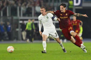 PFC Ludogorets 'ten Anton Nedyalkov ve A.S. Roma' dan Nicolo 'Zaniolo, A.S. Roma ve PFC Ludogorets 1945 arasındaki UEFA Avrupa Ligi C Grubu' nun altıncı gününde 3 Kasım 2022 'de İtalya' nın Roma kentinde Olimpico Stadyumu 'nda oynanan karşılaşmada görülüyor. - Fotoğraf: Domenico Cippitell