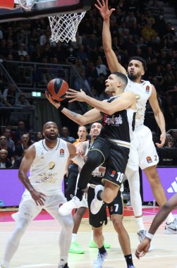 Iffe Lundberg (Segafredo Virtus Bologna) Euroleague basketbol şampiyonası maçında Segafredo Virtus Bologna - Ldlc Asvel Villeurbanne - Bologna, 4 Kasım 2022, Paladozza spor sarayında - Fotoğraf: Michele Nucci / LiveMedi