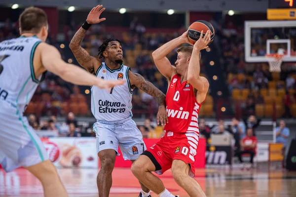 #Euroleague 'de Olympiacos Pire' den 0 THOMAS WALKUP, 4 Kasım 2022 'de Atina, Yunanistan' da Olympiacos Pire 'ye karşı Valencia Basket ve Arkadaşlık Stadyumu arasında oynanan 6. tur karşılaşması. - Fotoğraf: Stefanos Kyriazis / LiveMedi