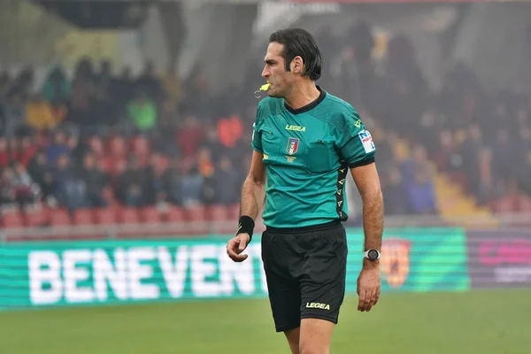 Arbitro Giacomo Camplone Pescara Durante Partita Calcio Della Serie Benevento — Foto Stock
