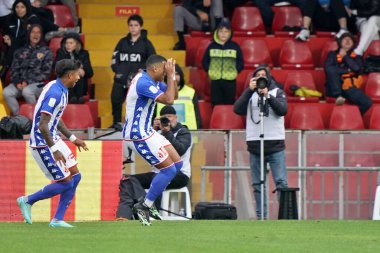 Waild Cheddira (SSC Bari) İtalya 'nın Benevento, İtalya' daki Ciro Vigorito Stadyumu 'nda oynanan Benevento Calcio-SSC Bari maçında gol attıktan sonra kutlama yapıyor.