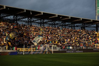 Frosinone Calcio taraftarları İtalya 'nın Frosinone şehrindeki Benito Stirpe Stadyumu' nda Frosinone Calcio 'ya karşı Frosinone Calcio maçında, 5 Kasım 2022 - Fotoğraf: Raffaele Cont