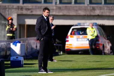 İtalya futbol takımı Serie B maçında teknik direktör Pep Clotet (Brescia FC) Brescia Calcio 'ya karşı Ascoli Calcio maçı sırasında İtalya' nın Brescia kentindeki Mario Rigamonti Stadyumu 'nda oynanmıştır.