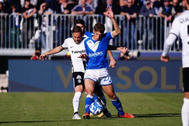 Giacomo Olzer (Brescia FC) İtalya futbol takımı Serie B maçında Brescia Calcio, Ascoli Calcio 'ya karşı, İtalya' nın Brescia kentindeki Mario Rigamonti stadyumunda, 5 Kasım 2022 - Fotoğraf: Luca Rossin