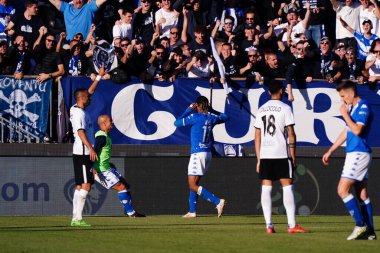 İtalya 'nın Brescia Calcio-Ascoli Calcio maçı sırasında İtalya' nın Brescia kentindeki Mario Rigamonti stadyumunda 11 gol attı.