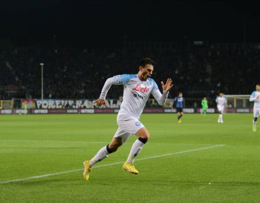 SSC Napoli takımından Eljif Elmas, İtalya Serie A, Atalanta Bc ve Ssc Napoli arasında oynanan futbol maçının ardından 2005 Kasım 2022 'de, Gewiss Stadyumu, Bergamo, İtalya Fotoğraf Nderim Kaceli - Fotoğraf: Nderim Kaceli / LiveMedi